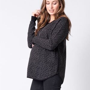 Seraphine Animal Print Black Patterned Maternity & Nursing Sweater Size Medium